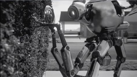 Fallout 4 Mr Handy maintining shrubs