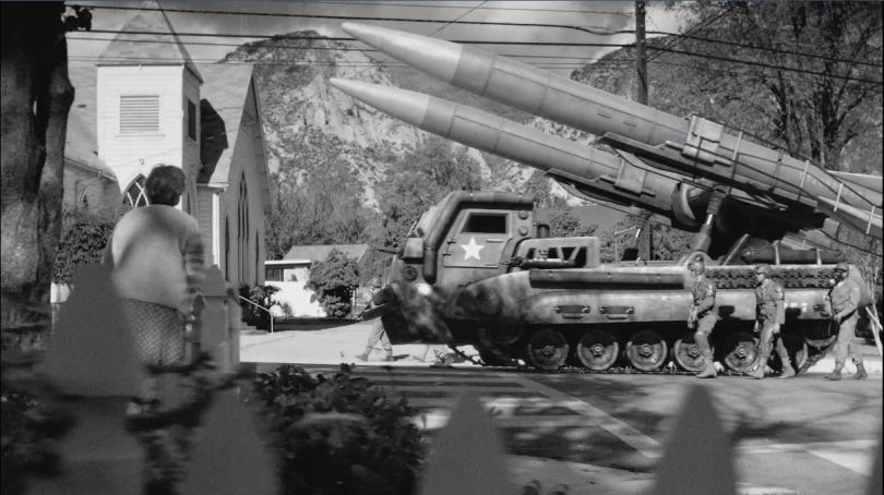 Fallout 4, warheads transported past church